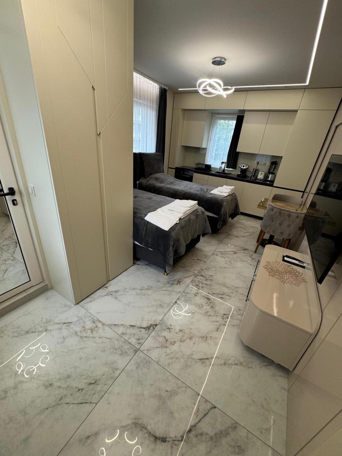 Apartamento Luxurious House With Three Deluxe & Free Parking *